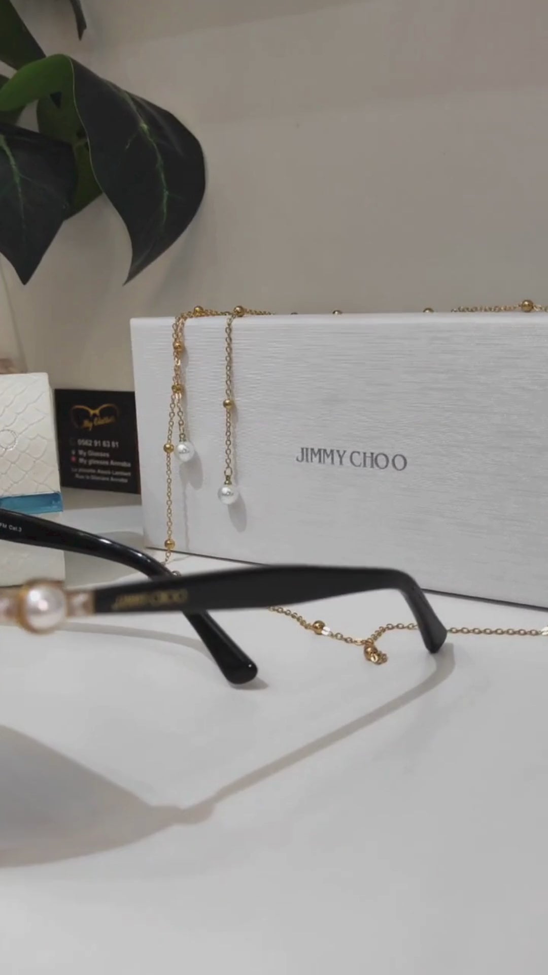 Lunettes de Soleil JIMMY CHOO "Édition Perle" - Chic & Luxe